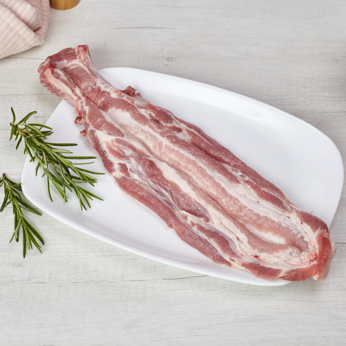 СВИНСКО РЕБРО АТАНАСОВСКИ